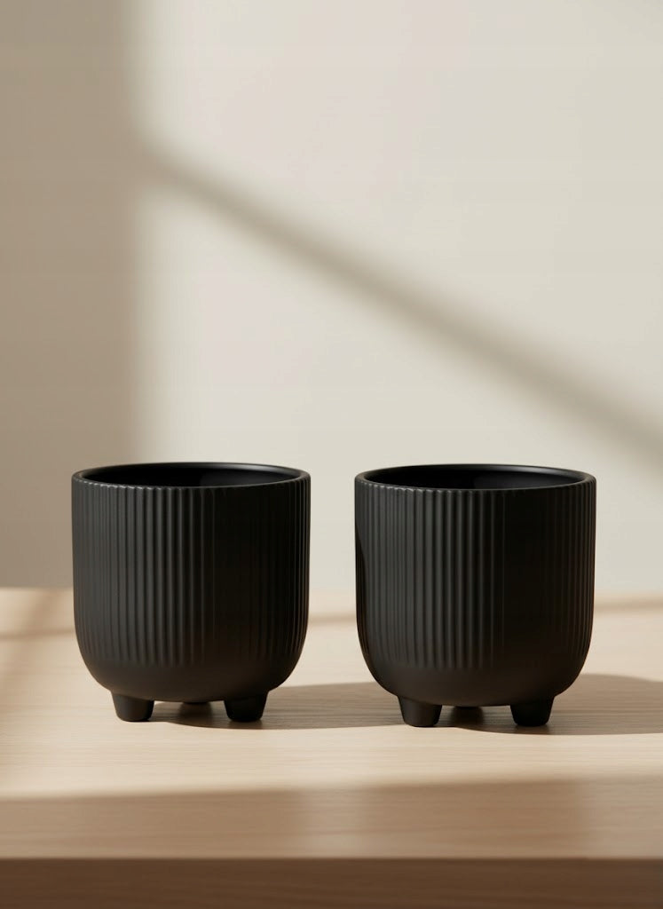 Doniczka Osłonka Czarna 15 Ceramiczna na Trzech Nóżkach Designerska Donica