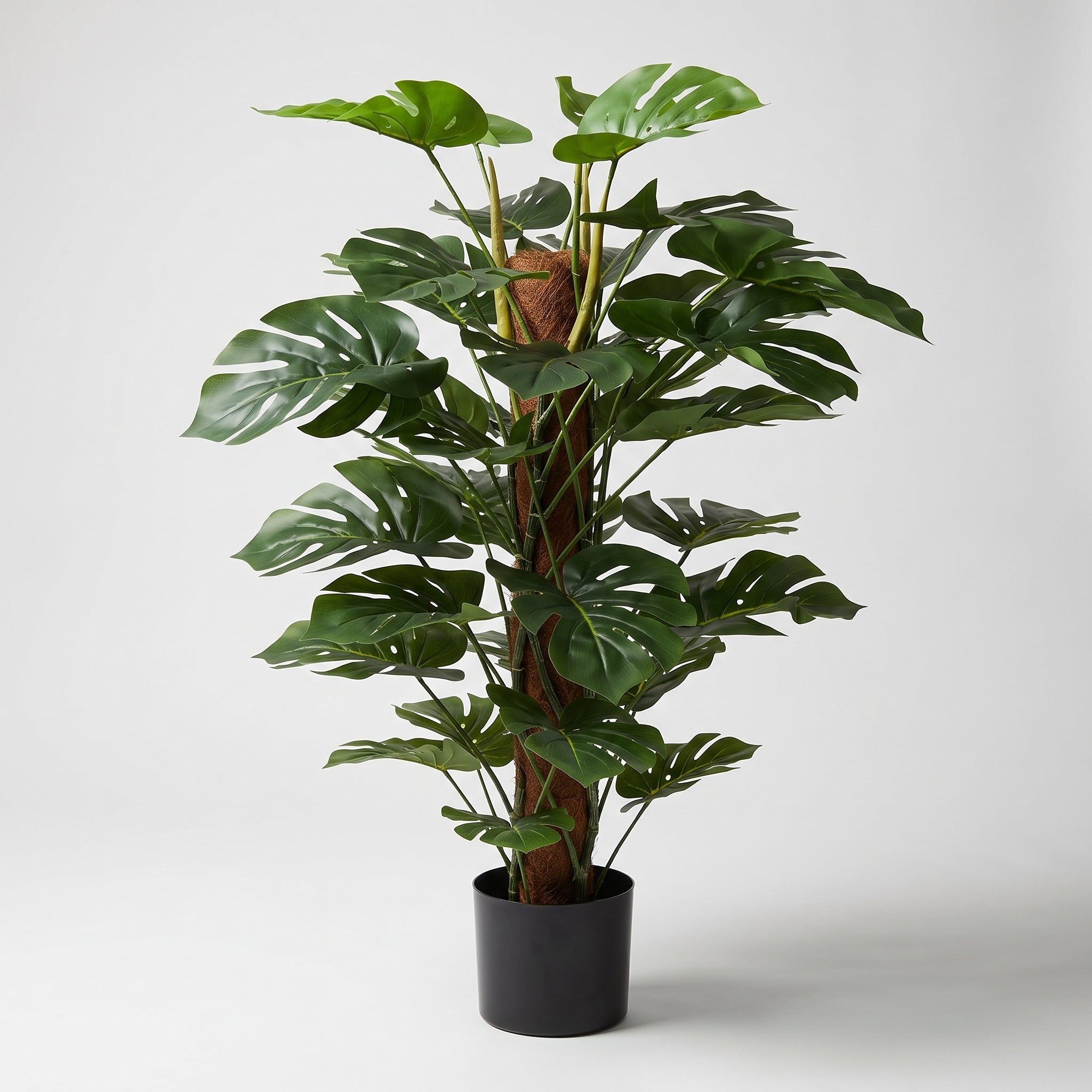 Duża sztuczna monstera w doniczce 110 cm na słupku kokosowym do salonu i biura