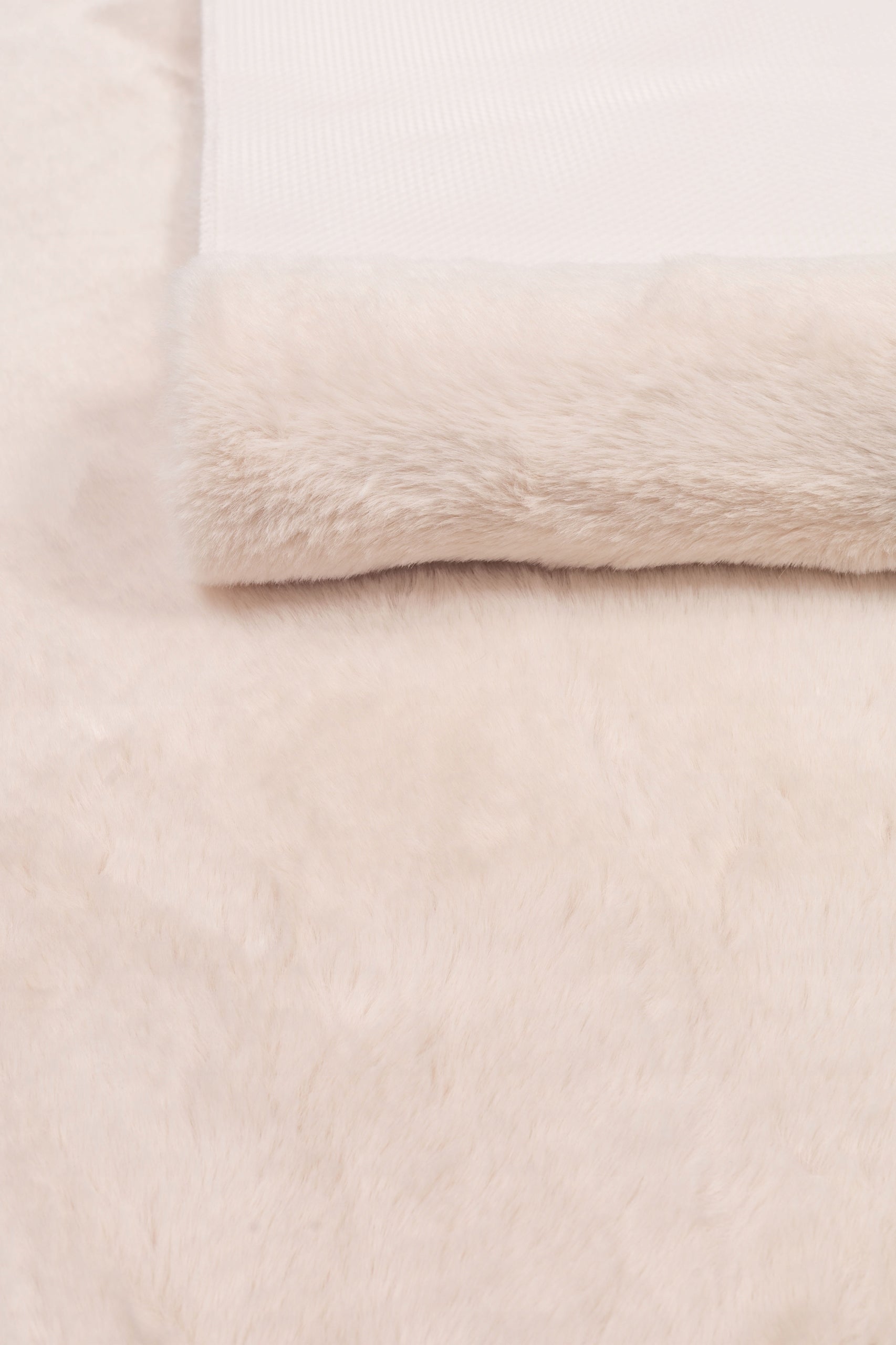 9531f9e63fa16a89f6bdc0df83efaf83